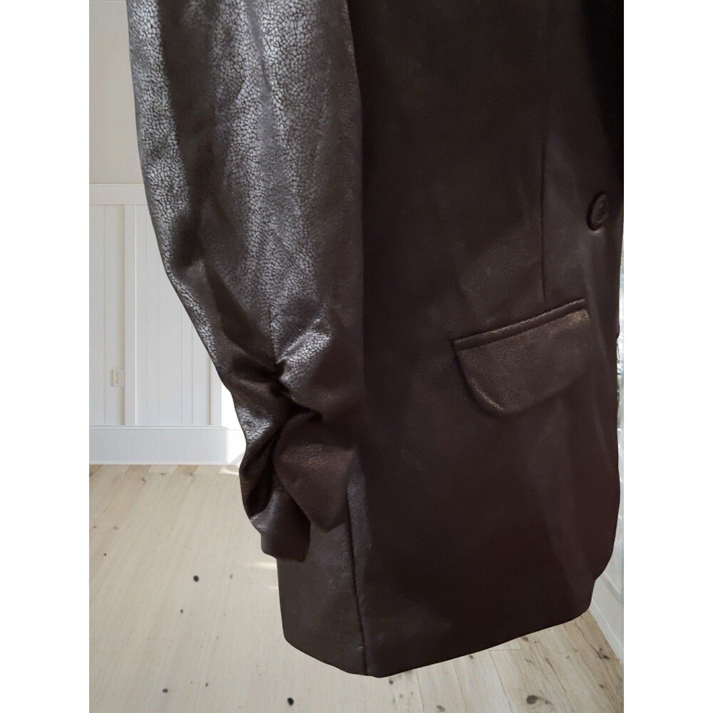 LC BY LAURA CRUZ Women's Black Textured Faux Leather Ruched Sleeve Jacket S NWT - Picture 7 of 11